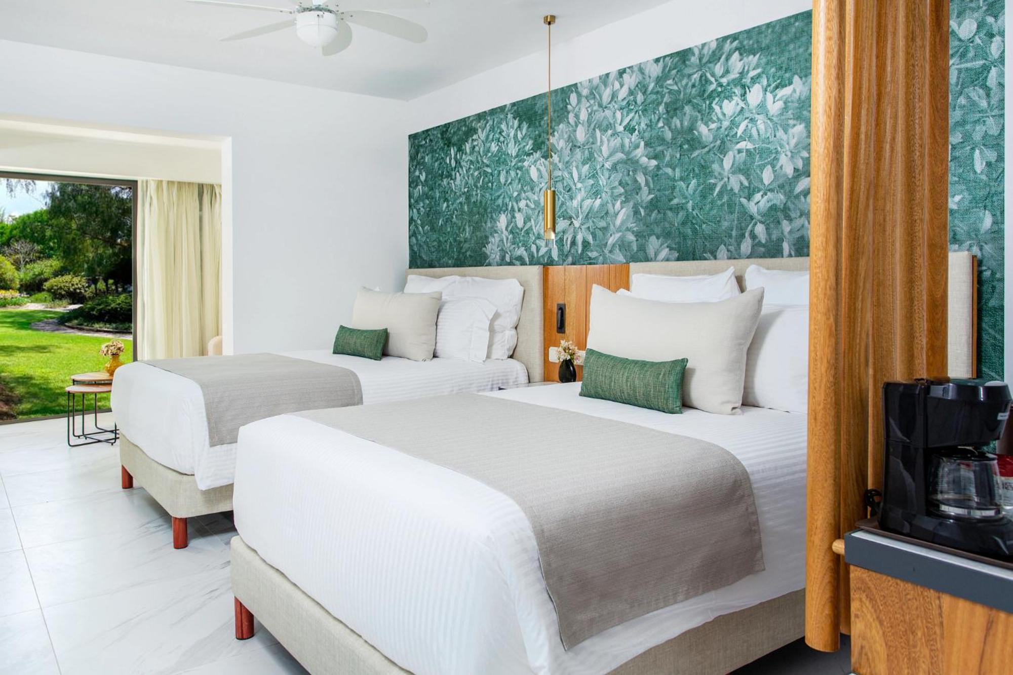 Dreams Flora & Resort 5*